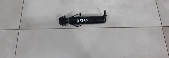 Volkswagen Tiguan Headlight washer spray nozzle 5NA955103A