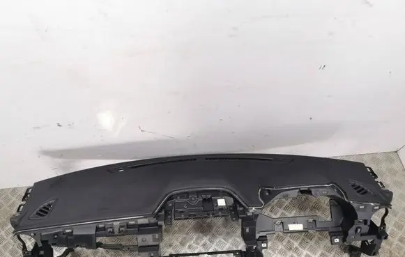 Nissan Juke II F16 Dashboard 