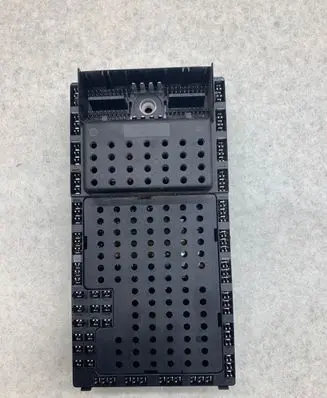 Volvo XC70 Comfort/convenience module 8645410 01W015 8645411
