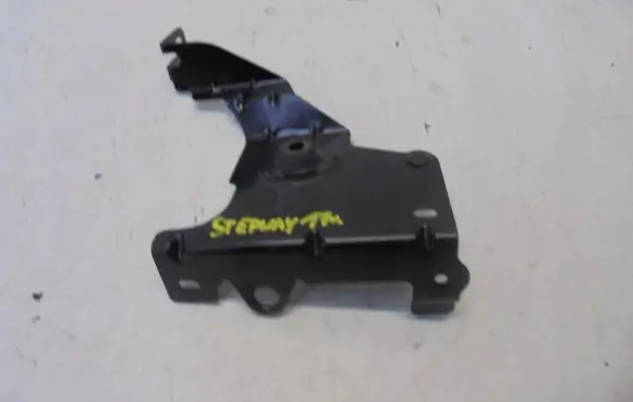 Dacia Sandero III Radiator mount bracket
