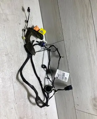 Opel Crossland X Front door wiring loom/harness boot 39179439