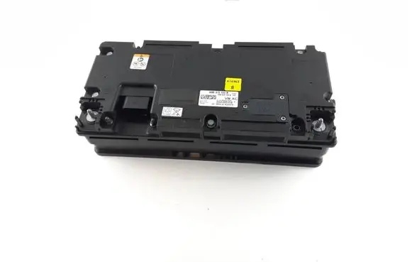 Audi Q7 4M Hybrid / electric car battery 4M0915105B 4M0915105