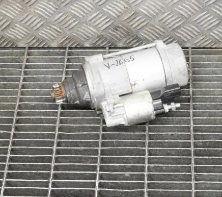Volkswagen Golf VII Starter motor 4380000241 02M911024B