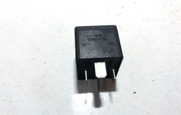Ford Mondeo Mk III Other relay 2s7t14b192aa 2s7t-14b192-aa