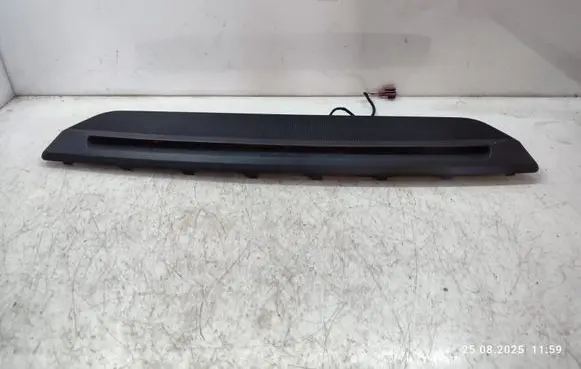 Mercedes-Benz E W212 Third/center stoplight A2126830130