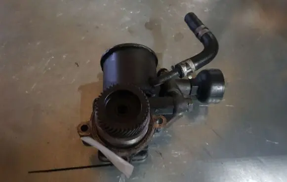 Mazda Premacy Power steering pump