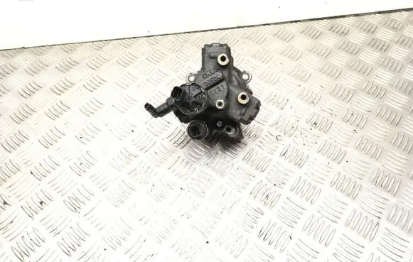 Citroen Berlingo Fuel injection high pressure pump 00528 00504 CN6B