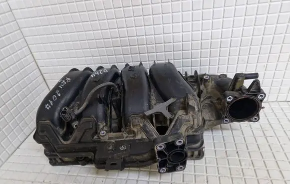Toyota RAV 4 (XA40) Intake manifold