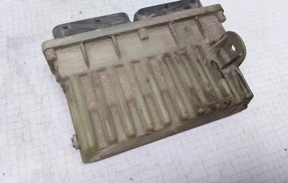 Opel Zafira A Coolant fan relay 24410130 804027