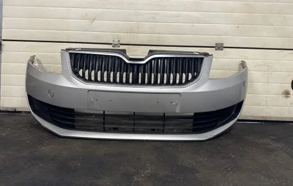Skoda Octavia Mk3 (5E) Front bumper 19040401801 PD0035 A7986