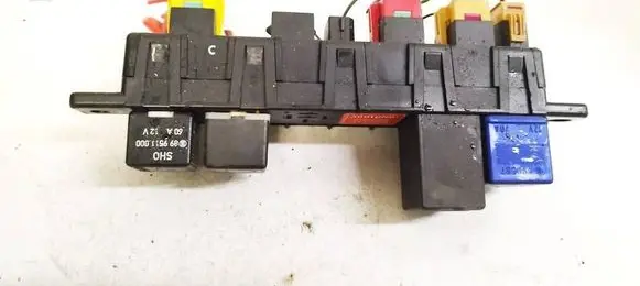 Audi A4 S4 B5 8D Fuse box set 4A0941822 896046