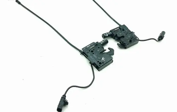 Seat Leon IV Engine bonnet/hood lock/catch 4K0823509