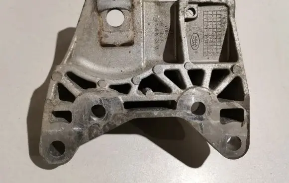 Land Rover Evoque I Engine mount bracket GJ326P096