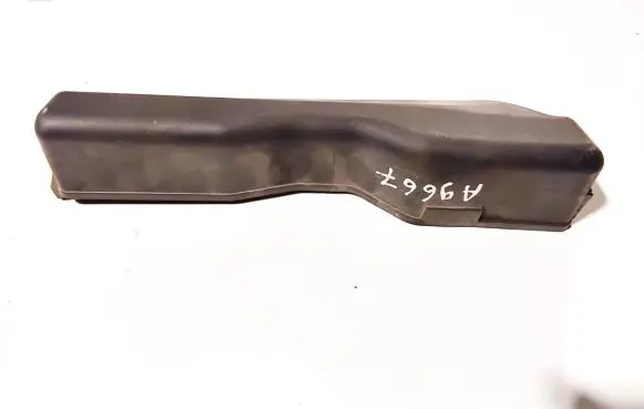 Toyota Corolla E120 E130 Fuse box cover 8179