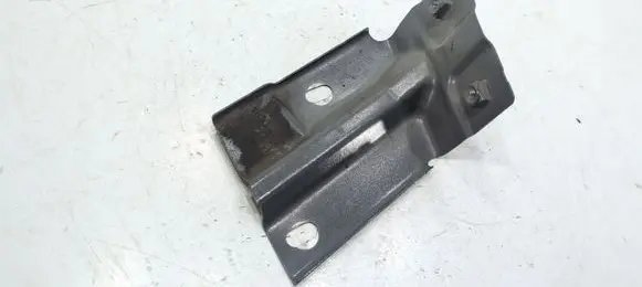 Volkswagen Caddy Fender mounting bracket 2K5821135