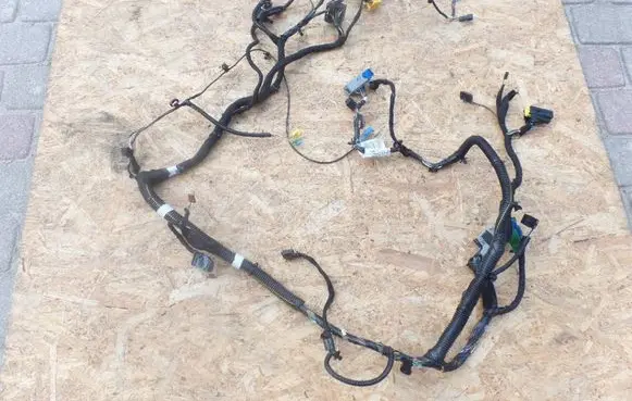 Opel Corsa D Panel wiring 13337466 C76