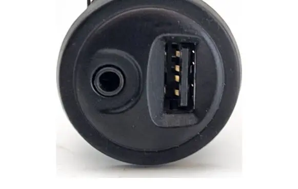 Peugeot 2008 I USB socket connector 96645227XT