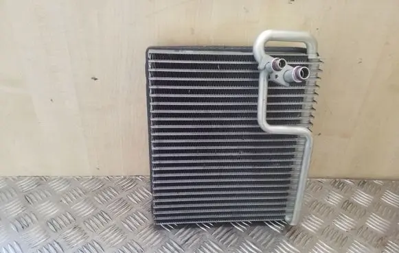 Air conditioning (A/C) radiator (interior)