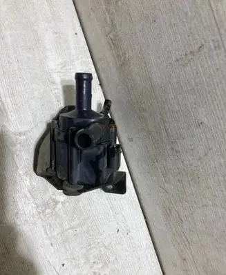 Ford Fiesta Water pump GN118K577AA