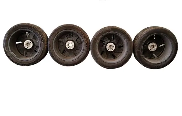 Volvo XC40 R12 alloy rim 