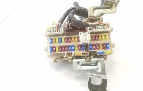 Nissan Leaf II (ZE1) Fuse module 
