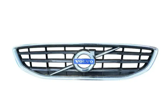 Volvo V40 Front bumper upper radiator grill 31283762