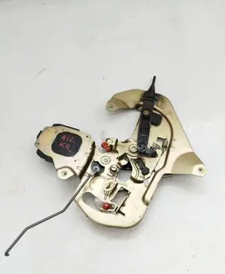KIA Sedona Rear door lock