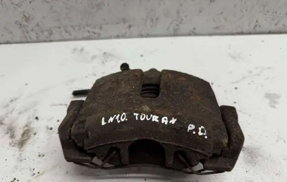 Volkswagen Touran II Front brake caliper