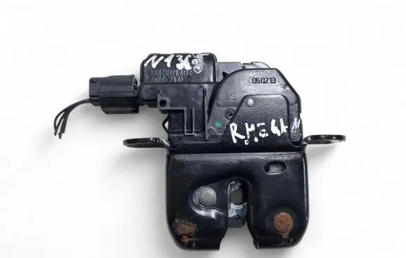 Renault Megane III Tailgate/trunk/boot lock/catch/latch 40557160 846307169R