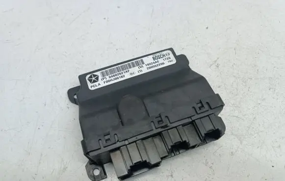 Jeep Grand Cherokee (WK) Door control unit/module 04602621AF 200552206 19224AE