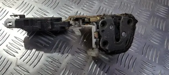 Subaru Forester SF Front door lock