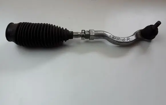 Mitsubishi L200 Steering tie rod end 
