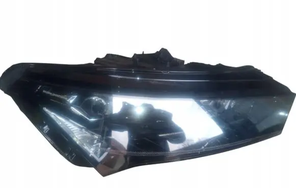 Skoda Enyaq iV Headlight/headlamp