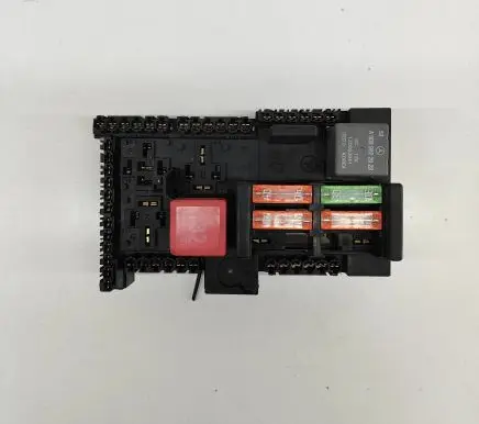 Mercedes-Benz C W205 Fuse module A2139068701
