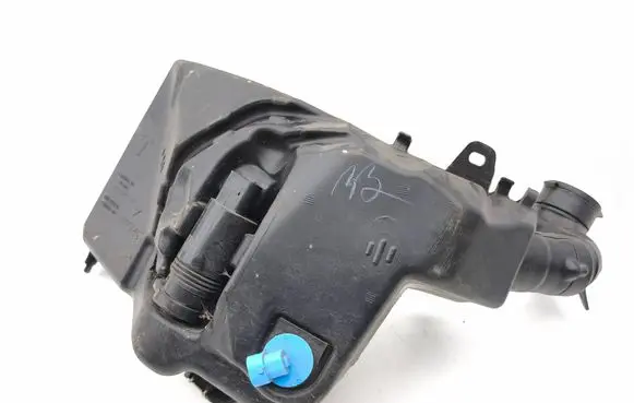 Tesla Model 3 Windshield washer fluid reservoir/tank 109606300C 109603700C