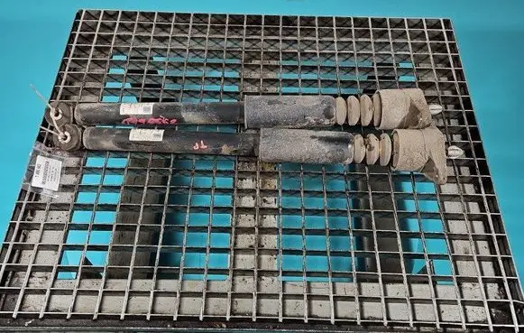 Volkswagen PASSAT B5.5 Rear shock absorber/damper 556277 IMPRK1495662