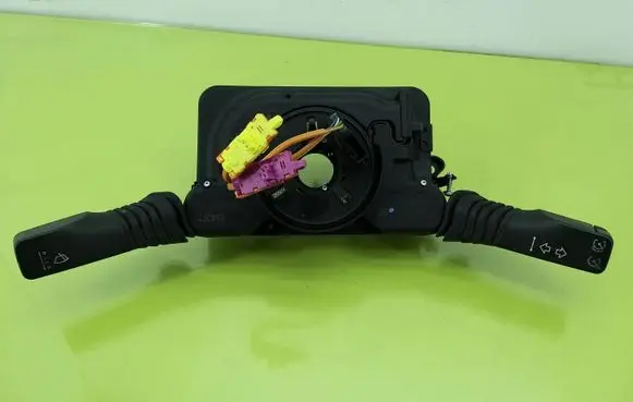 Opel Astra H Indicator stalk 13250221