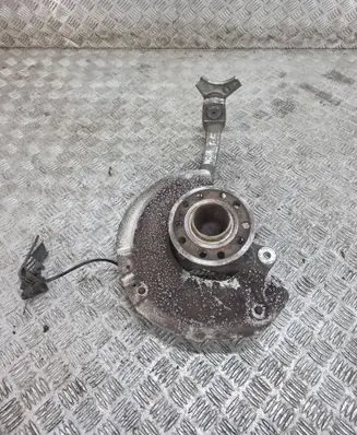 Mercedes-Benz C W205 Front wheel hub 