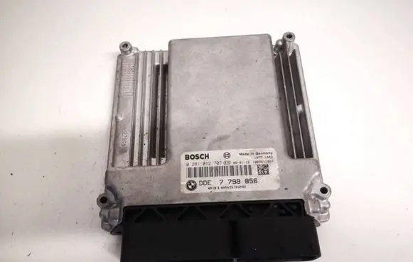 BMW 5 E60 E61 Engine control unit/module 7799856 0281012707