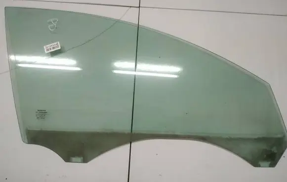 Volvo S40 Front door window glass four-door as2