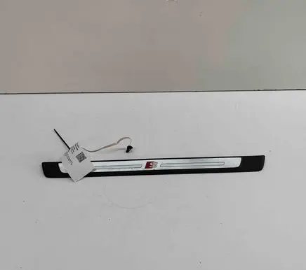 Audi A5 Front sill trim cover 8W0947417A