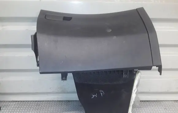 Honda Civic Glove box 77500SMGG010