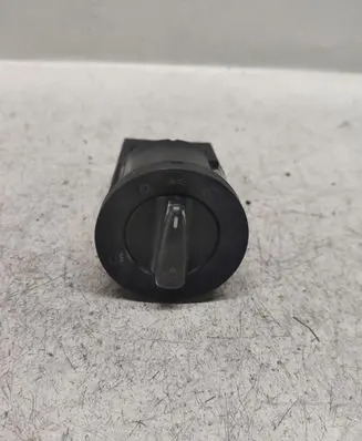 Volkswagen PASSAT B5 Light switch 3B0941531B