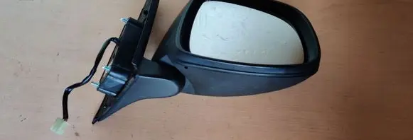 Suzuki SX4 Front door electric wing mirror 8470179J70