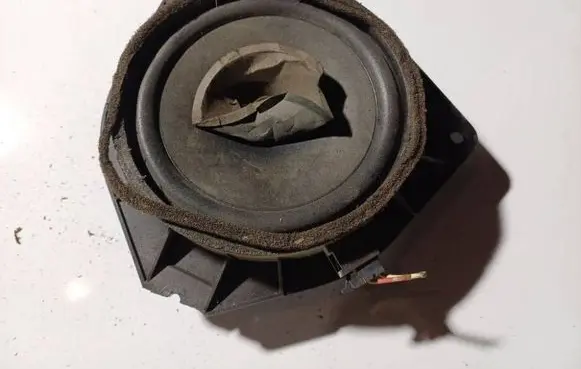 Toyota Corolla E120 E130 Front door speaker