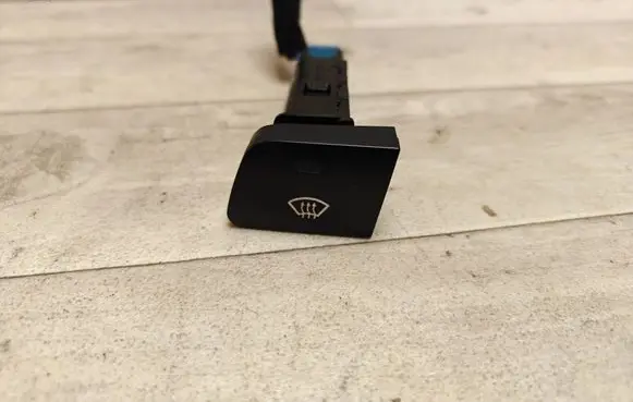 KIA Cerato Windscreen/window heater switch 202002962