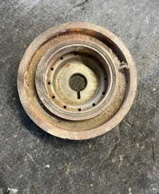 Renault Clio III Crankshaft pulley