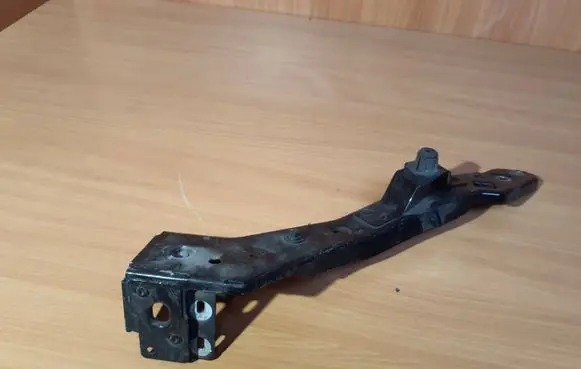 Renault Megane III Headlight/headlamp mounting bracket 6251306D