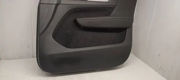 Volvo XC40 Front door card panel trim 31407682