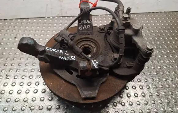 Opel Corsa C Front wheel hub spindle knuckle S25056452 13154317
